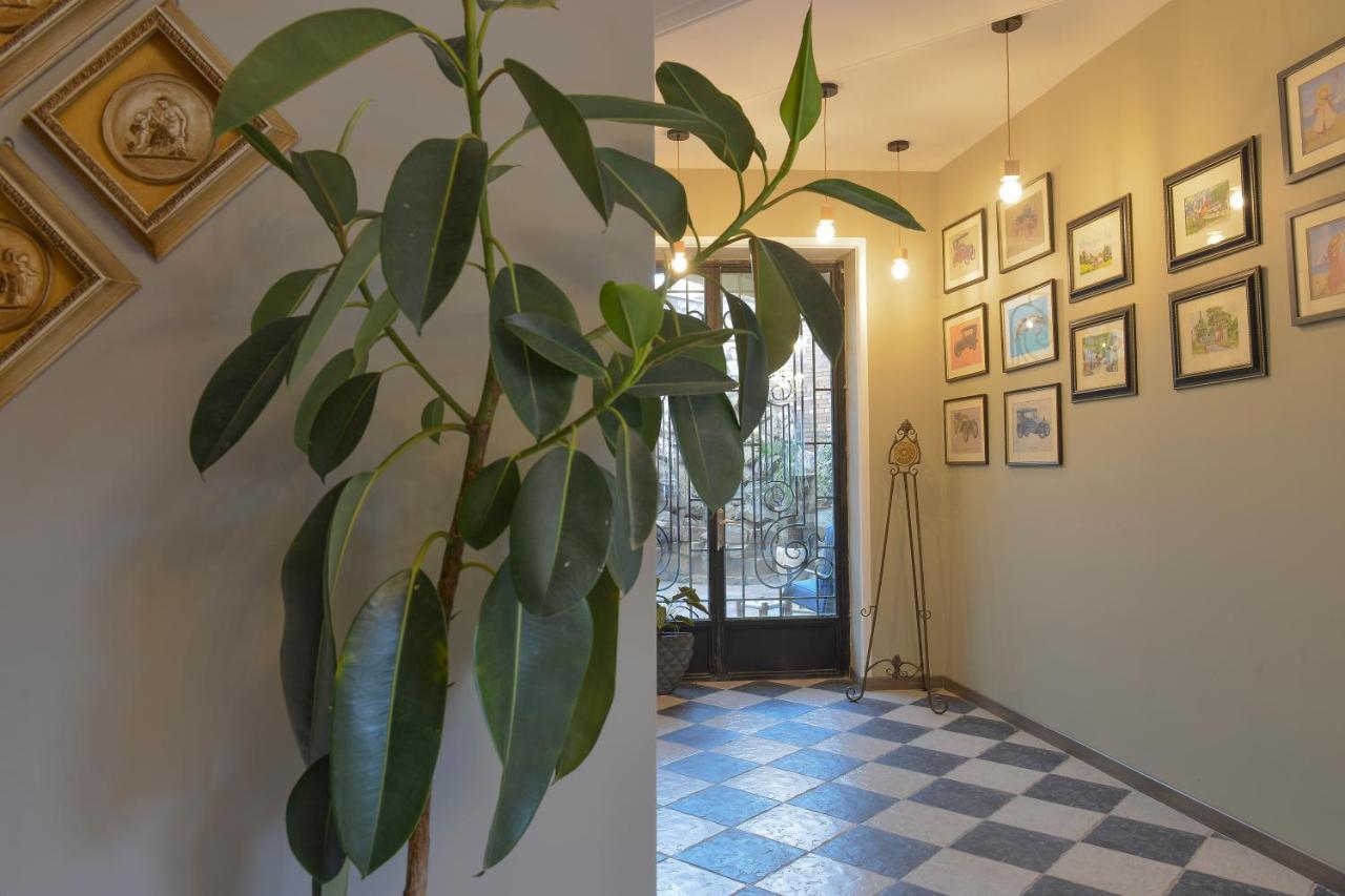 Ponto Gallery Boutique Hotel Tbilisi ภายนอก รูปภาพ