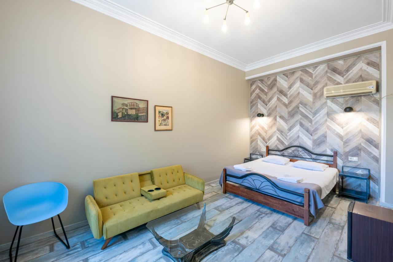 Ponto Gallery Boutique Hotel Tbilisi ภายนอก รูปภาพ