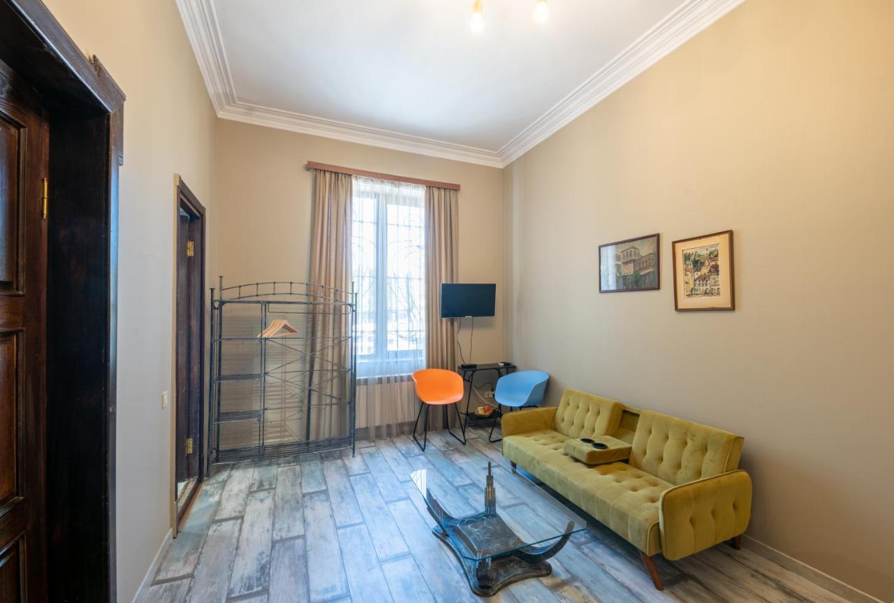 Ponto Gallery Boutique Hotel Tbilisi ภายนอก รูปภาพ