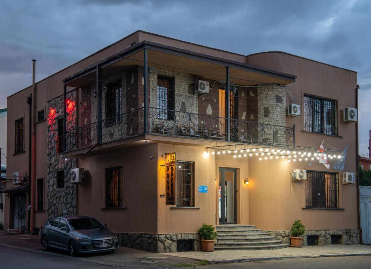Ponto Gallery Boutique Hotel Tbilisi ภายนอก รูปภาพ