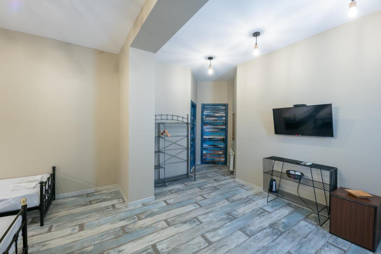 Ponto Gallery Boutique Hotel Tbilisi ภายนอก รูปภาพ